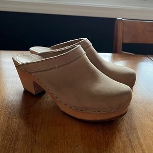 Camel Sven Wood Clogs